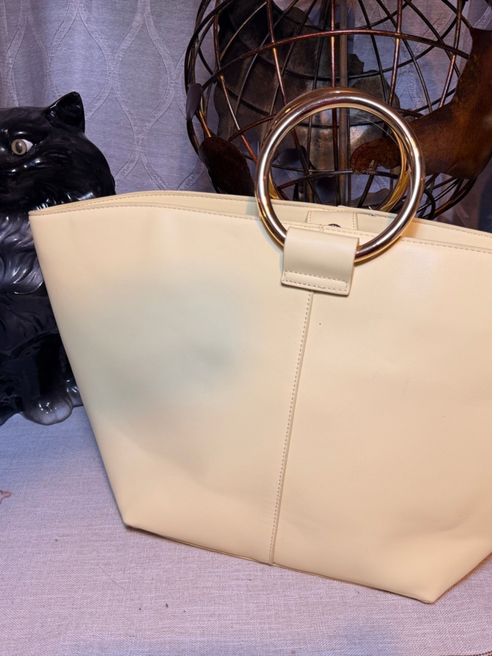 Urban Expressions light yellow  Tote with Gold Ring Handle